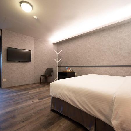 Motel 東旅驛棧 Jiaoxi Exterior foto