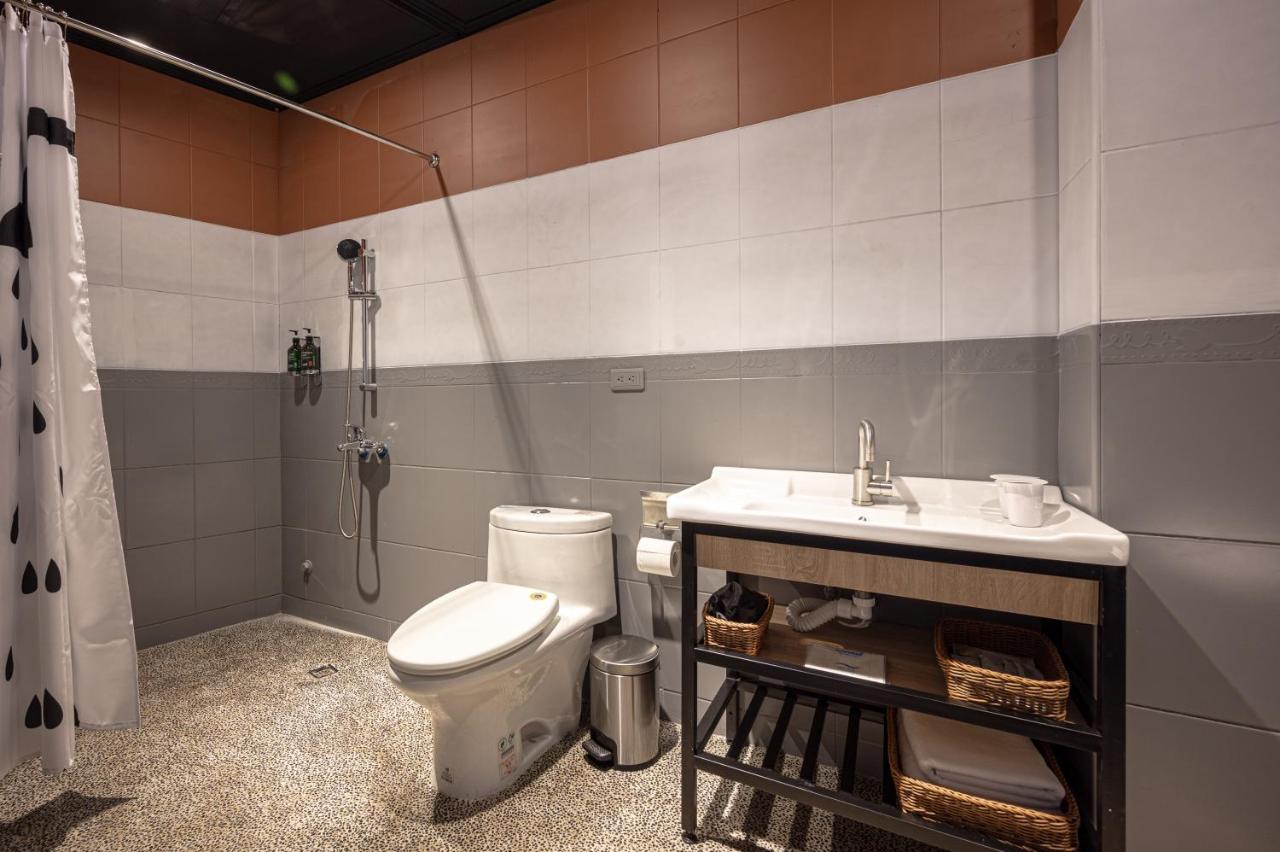 Motel 東旅驛棧 Jiaoxi Exterior foto