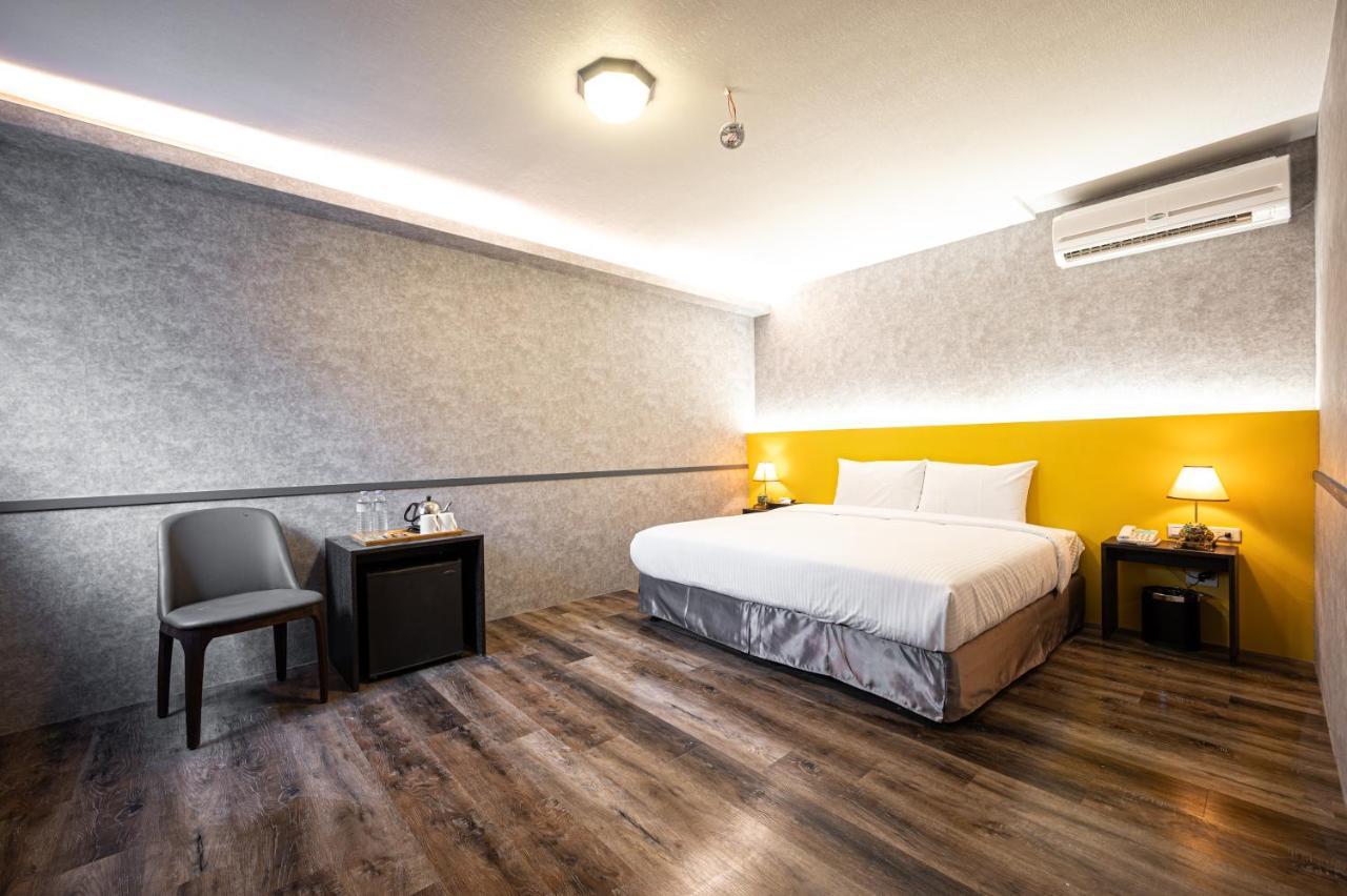 Motel 東旅驛棧 Jiaoxi Exterior foto